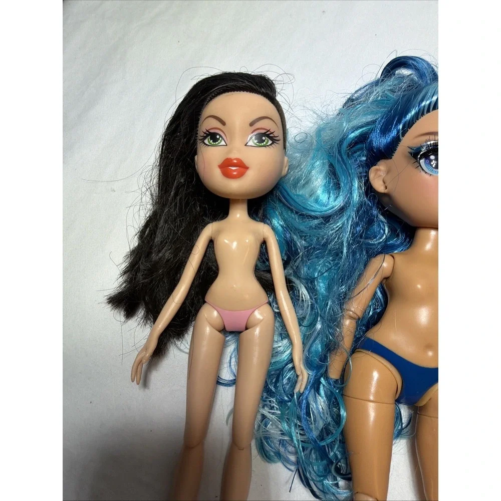 Lot Of 3 Rainbow High Dolls And 1 Bratz Doll